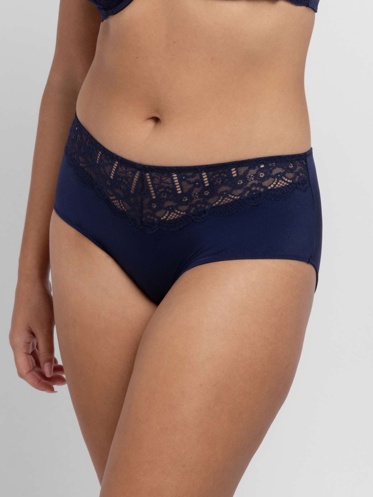 Celine-2pp Brief