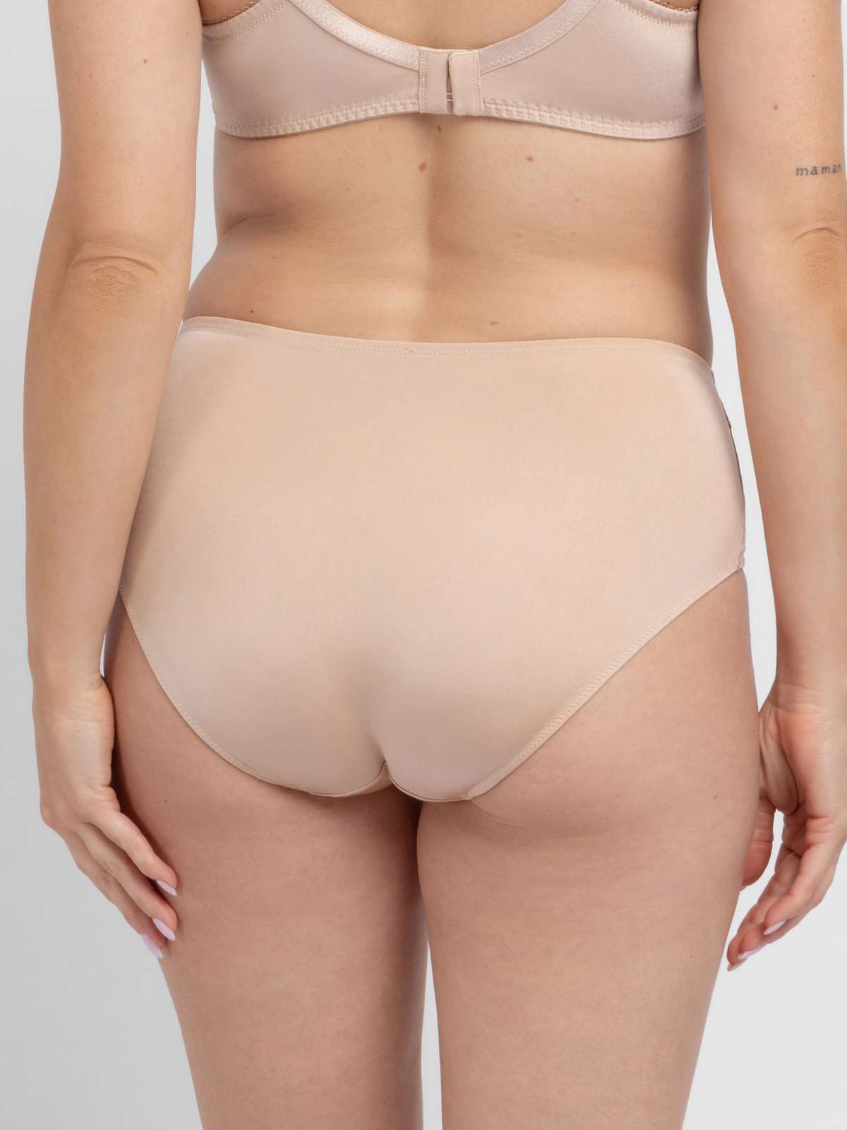 Celine-2pp Brief
