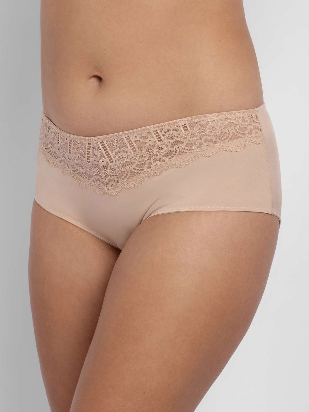 Celine-2pp Brief
