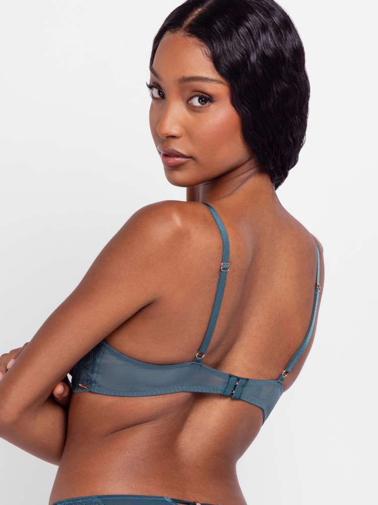 JEMMA DEMI BRA