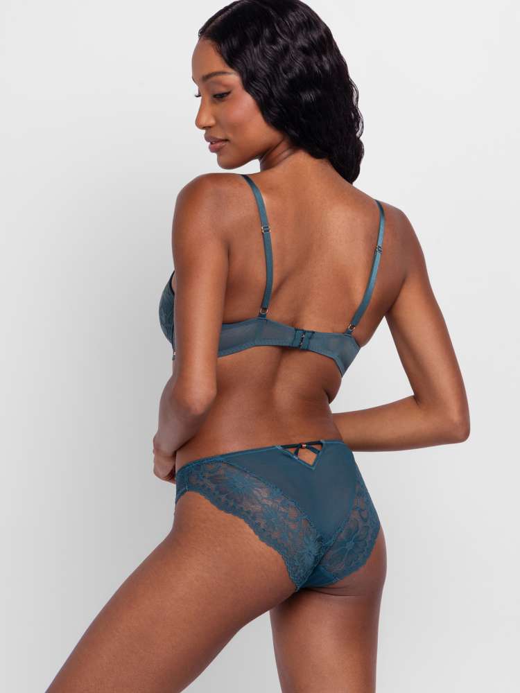 JEMMA DEMI BRA