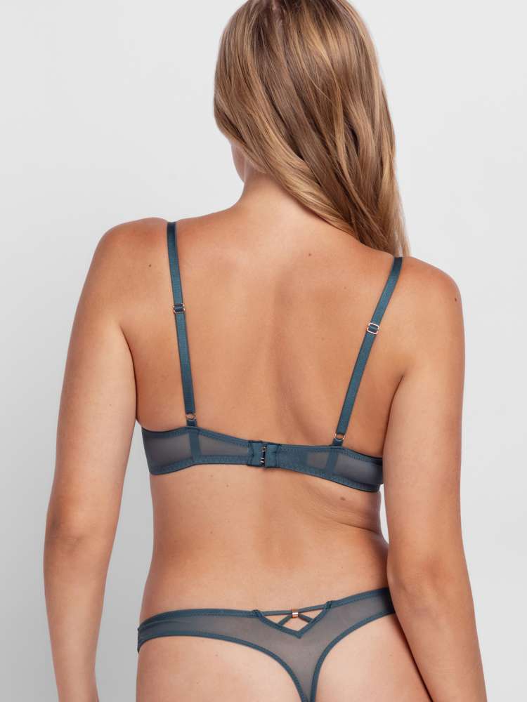 JEMMA DEMI BRA