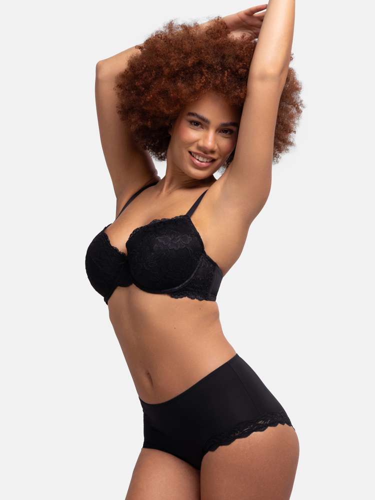 LIANNE DEMI BRA