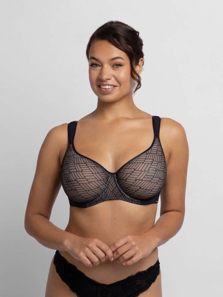 LEILA DEMI BRA