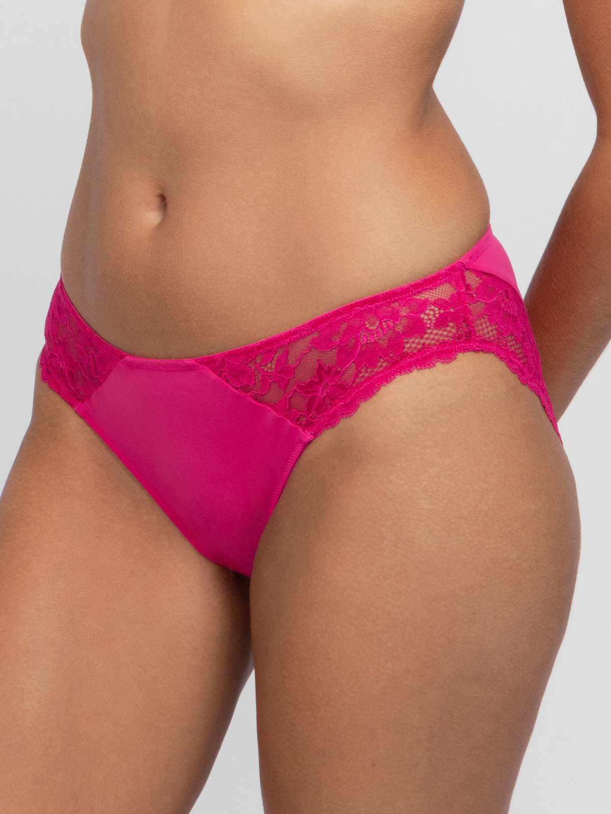 Willa 2pp Brief