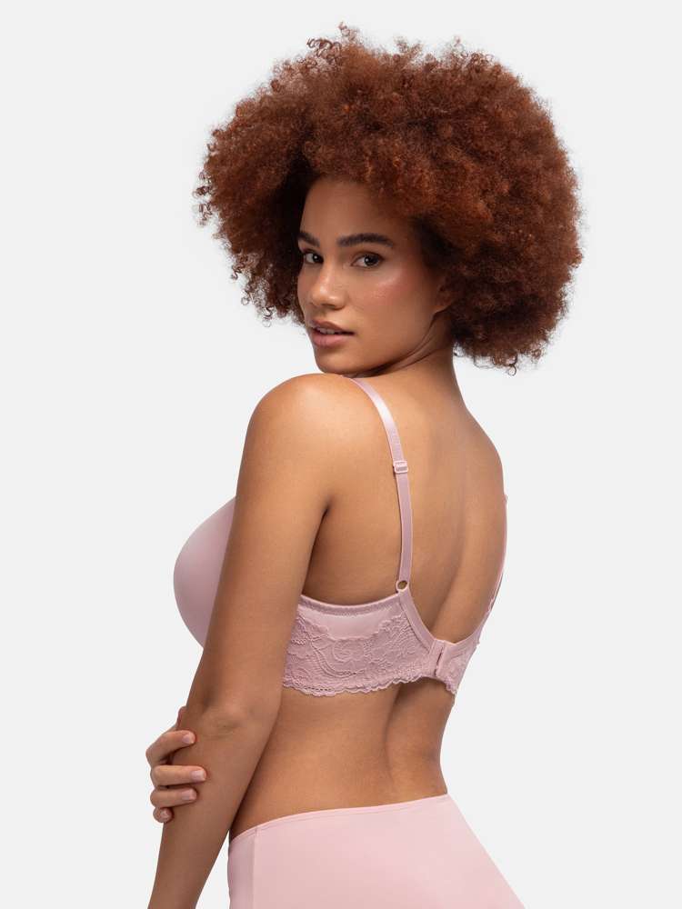 ADELE DEMI BRA