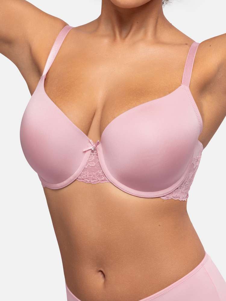 ADELE DEMI BRA