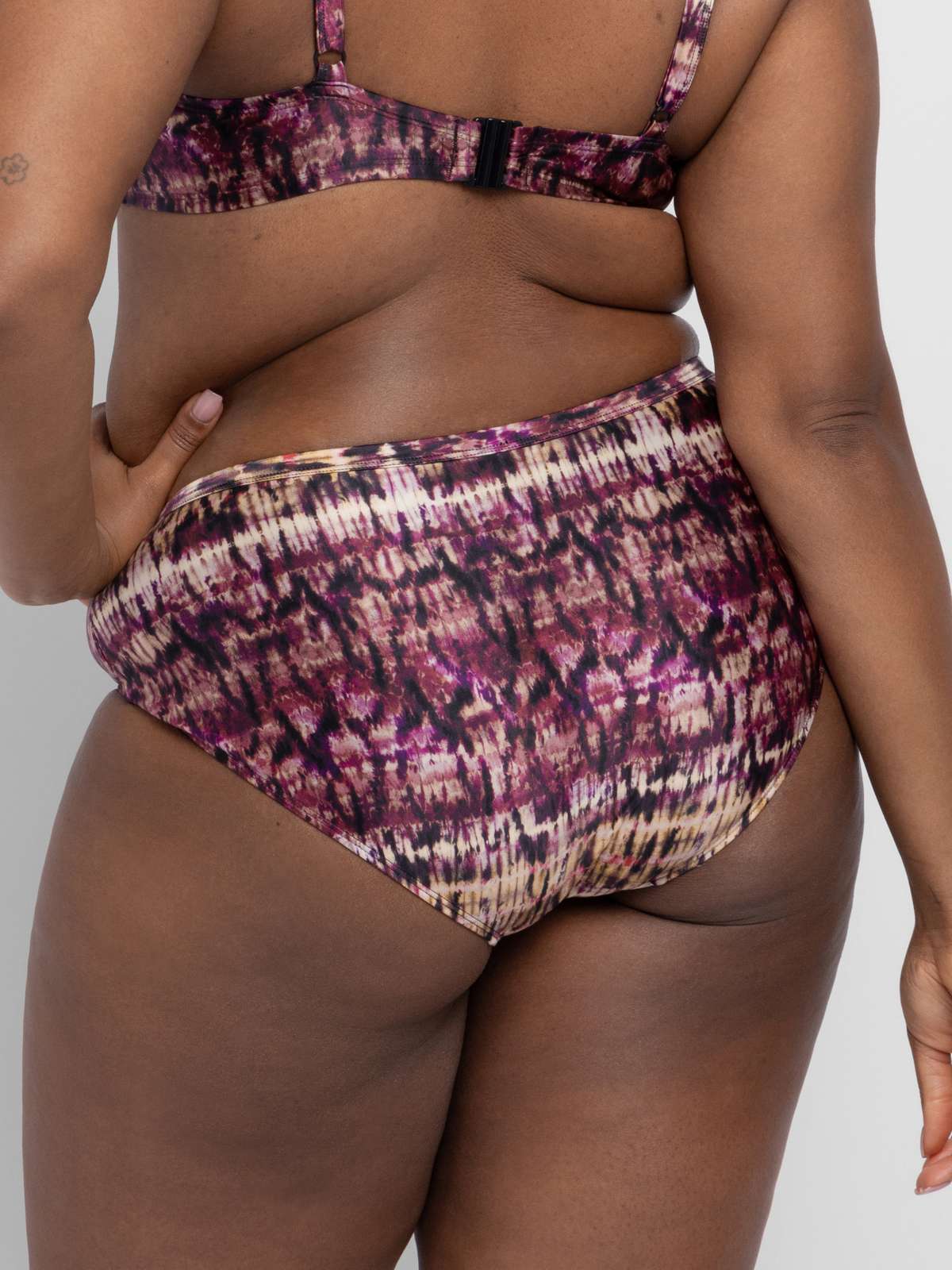 Amnesia Full Brief