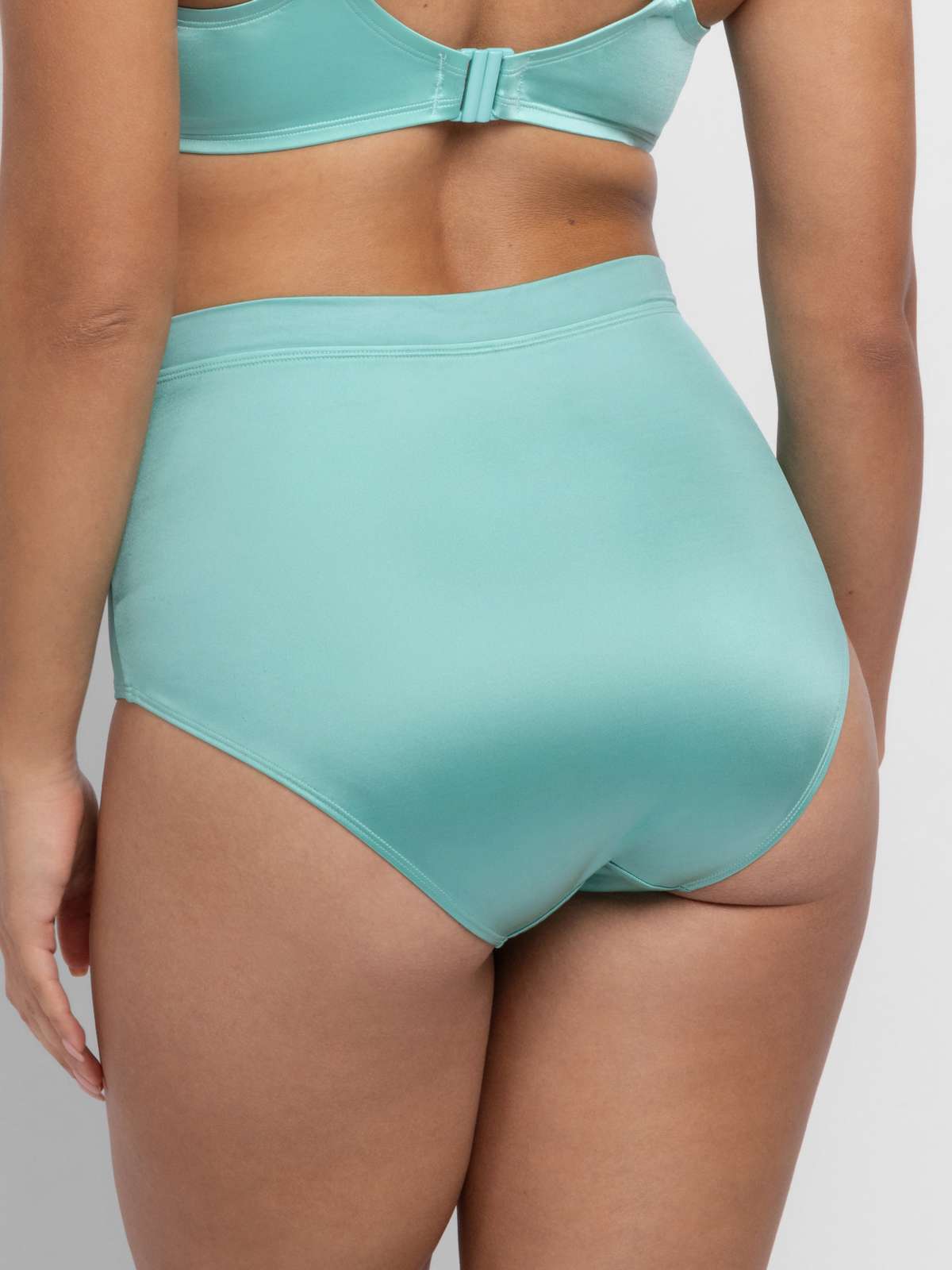 Bodega Midi Brief