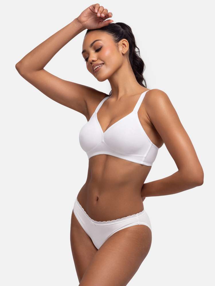 DANIELA BRALETTE