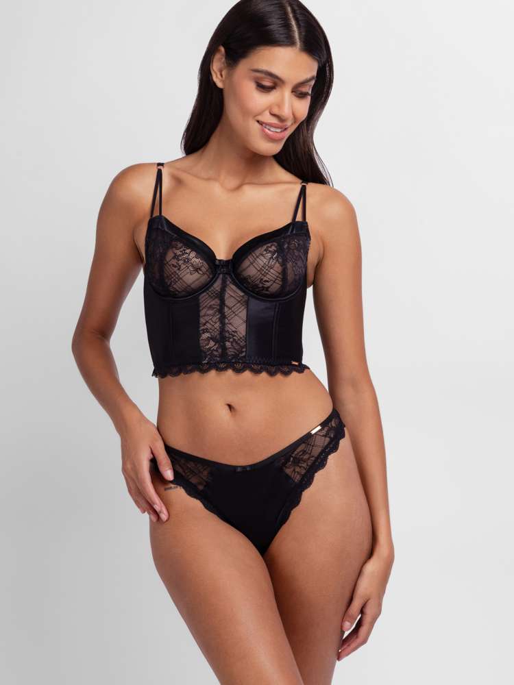 HASINA BUSTIER