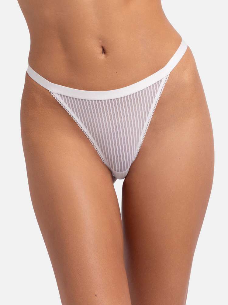 LAMINA STRING
