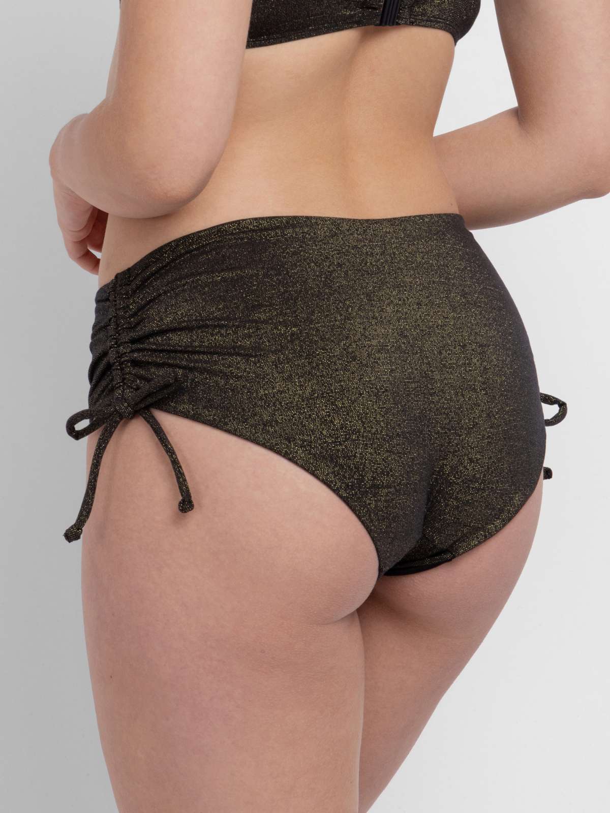 Mysterio Full Brief