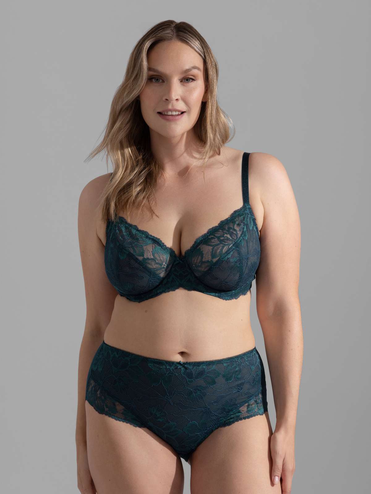 Perfect Lace Non Padded Balcony
