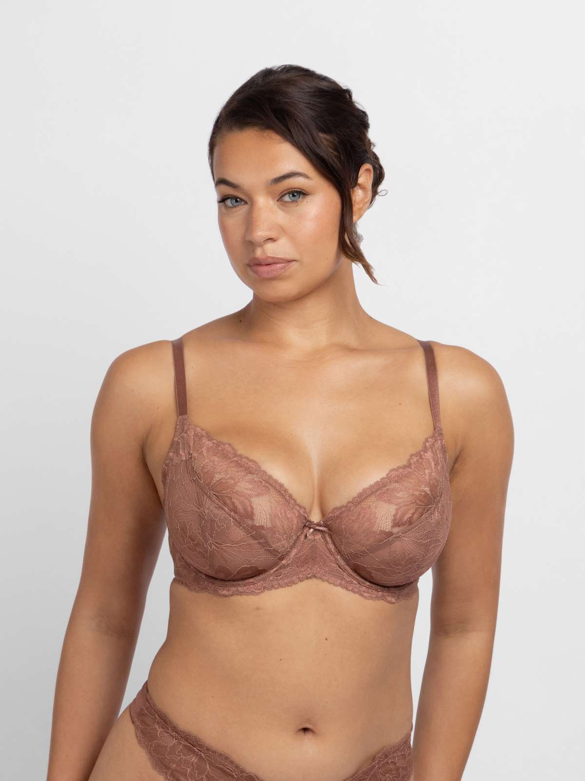 Perfect Lace Non Padded Balcony