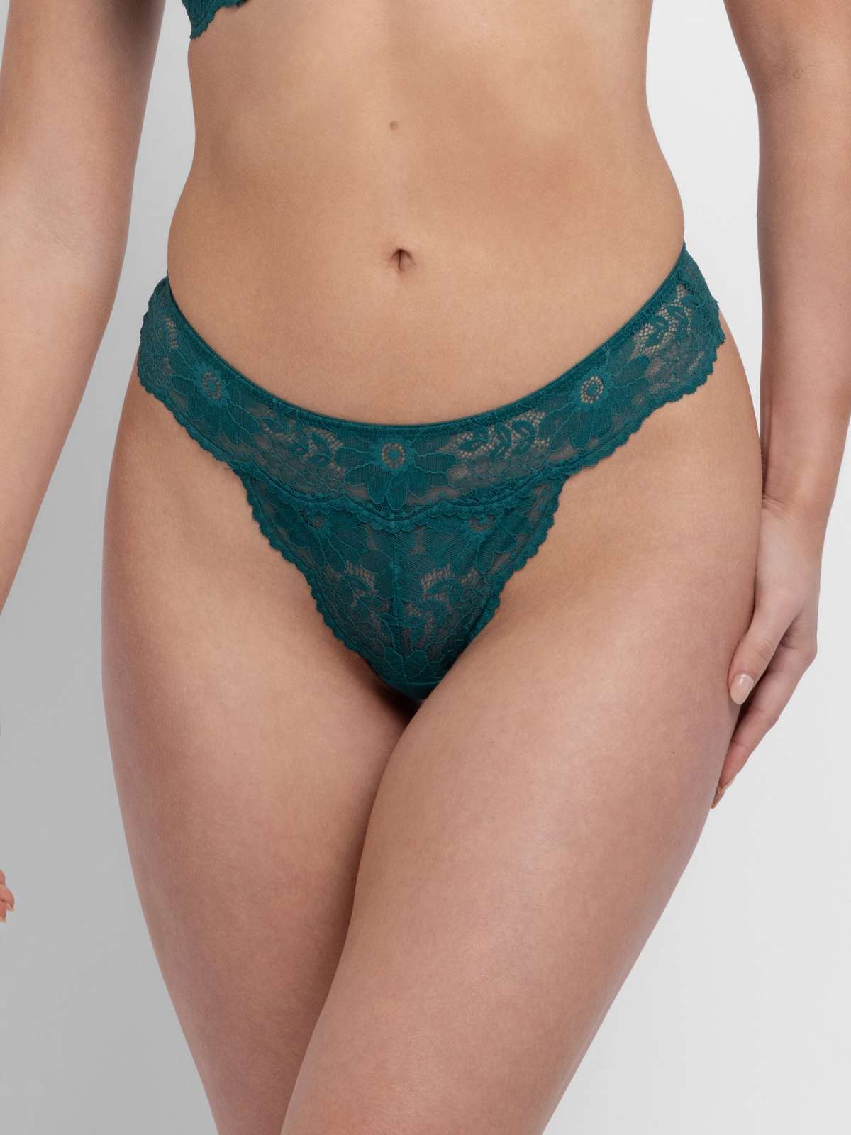 Winona Thong