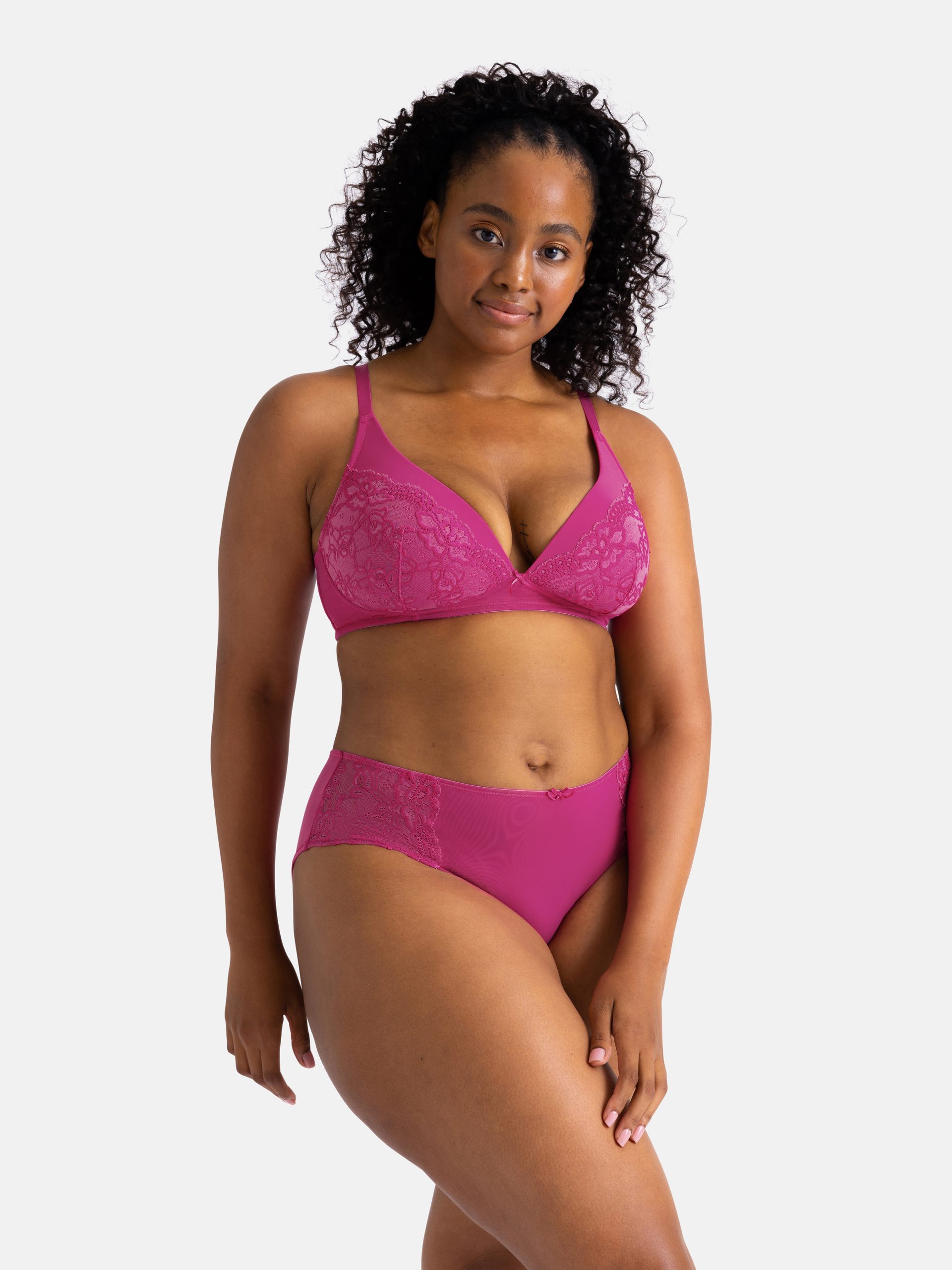 Softline Girl on X: Meet your new lingerie obsession! #Softline's Full  Coverage Padded bras redefine what it means to feel fabulous every day.   #BeASoftlineGirl #FullCoveragePaddedBra #Padded # FullCoverage #Comfort #Confidence